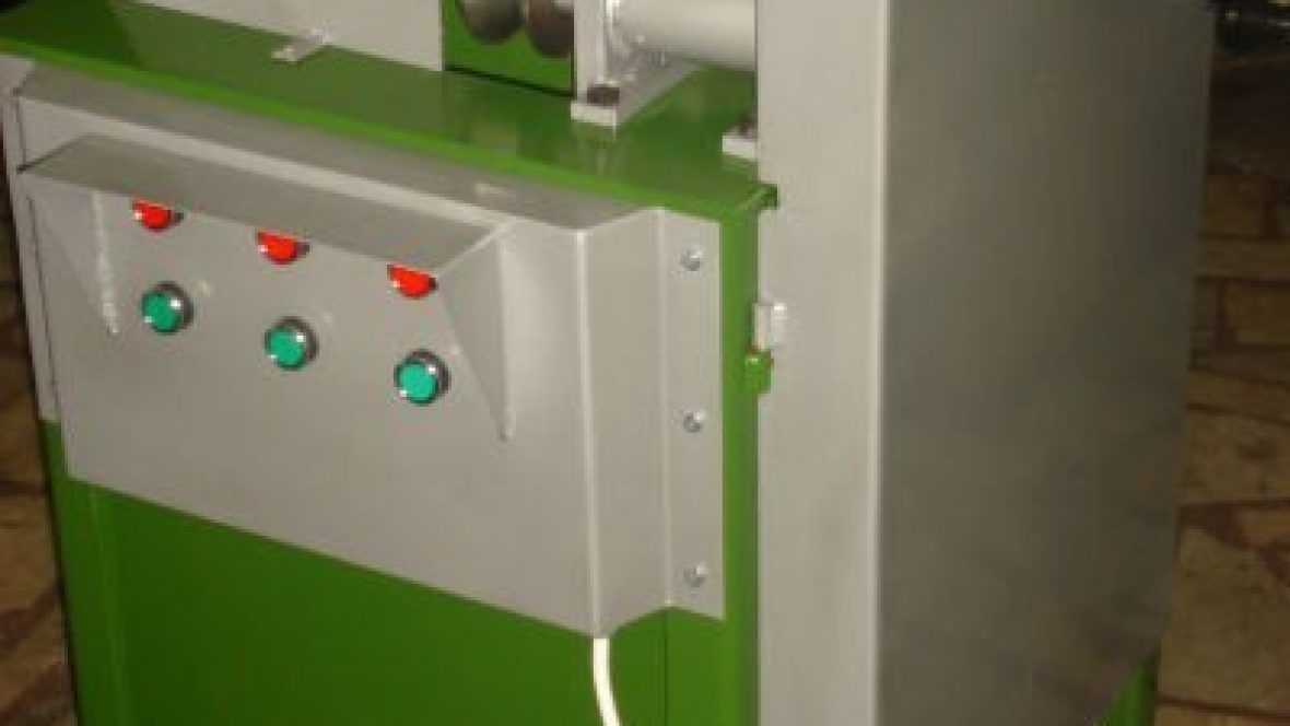 Kürek Sapı Makinası